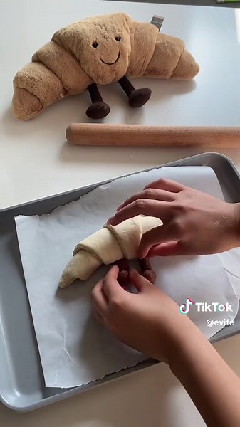 Jellycat Croissant: Birthday Treat Ideas