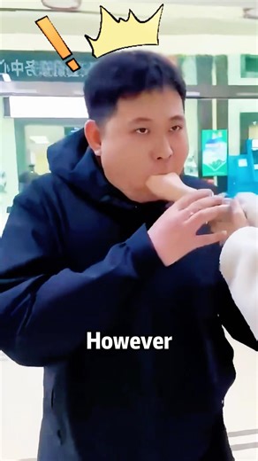 My girlfriend could eat her own hand #funny