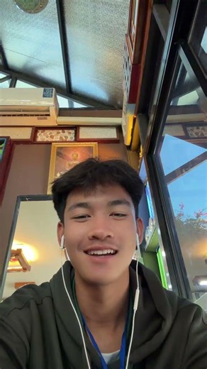 มาดูเด็กยิ้ม แล้วละลาย