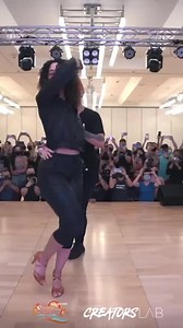 How much for this turn pattern⁉️0-10? 🔥 @ataca_official x @laalemana_official #atacaylaalemana #bachatadancing #bachata #bachatasensual #sensualbachata #islandtouchpro #bachatasocialdance #topbachatavideos #bachatavideos #bachatadominicana #dominicanbachata #bachatachallenge #bachatafootwork | ATACA y La Alemana