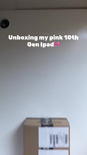 Unboxing My 10th Gen iPad - A Gift from Me!