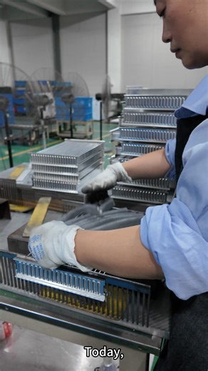 🔧 How a High-Performance Motorcycle Radiator Is Made Take a quick look inside our production line — from precision welding to strict quality testing. Fast, efficient, reliable. 🎥 Watch the craftsmanship behind every radiator. #MotorcycleRadiator #Manufacturing #FactoryVideo #MotorcycleParts | Tarazon