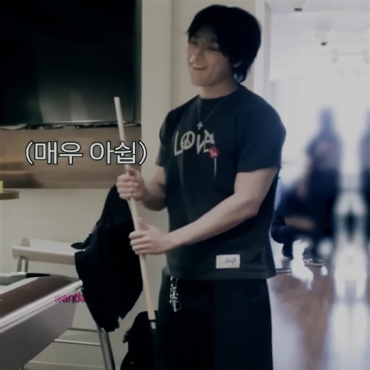 This Man Looks Incredible Playing Pool