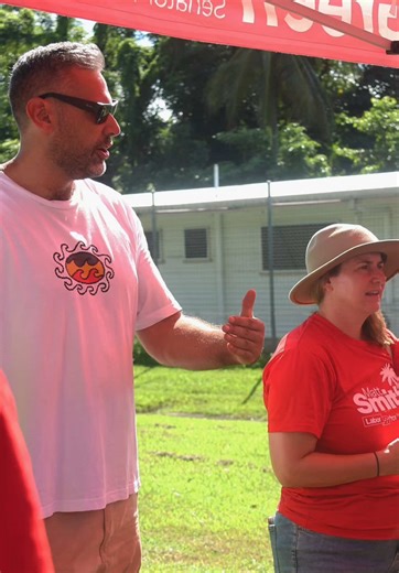 BTS out door knocking today! The heat couldn’t stop us from talking about cheaper medicines, more free doctor visits and Labor’s plan for people to earn more and keep more of what they earn 💪