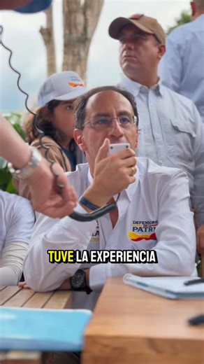 Mi admiración por Antioquia y por su gente es profunda🇨🇴Por eso hoy estoy feliz desde El Retiro, transmitiendo los valores de la colombianidad, muchos de ellos inspirados en la cultura trabajadora, resiliente y echada para adelante del pueblo antioqueño.Aquí hay carácter, hay historia y hay una forma de vivir que le ha enseñado al país a levantarse.Una vez más corroboramos que si Antioquia resiste, Colombia se salva🇨🇴 @ABDELAESPRIELLA