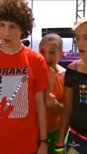 🔥𝙁𝙧𝙖𝙣𝙘𝙤 𝘼𝙘𝙤𝙗𝙤🔥 on Instagram: "Makes Me Happy - Drake Bell ✨ #instacover #instamusic #drakebell"