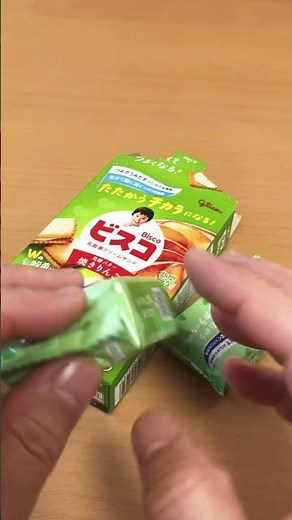 🍎 Glico Bisco Baked Apple Flavor - Snack Unboxing Review 🤤