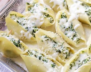 Chicken and Spinach Stuffed Shells Recipe - Recipe Wiki