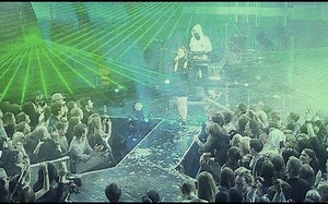 【艾伦沃克】Alan Walker - Alone (Live Performance)