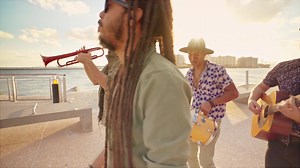 2.5M views · 10K reactions | “Miami abre o seu mundo. As pessoas, a comida, a música. Tem um pouco de tudo." Xperimento, uma banda de latin-fusion de Miami, Flórida, mostra como sua cidade natal inspirou sua música através desta reinterpretação do clássico americano "What I Like About You", dos The Romantics. | Visit The USA | Facebook