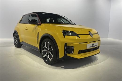 Nuevo Renault 5: una preciosa reinterpretación que paga el peaje de todo coche eléctrico urbano con un precio de 25.000 euros