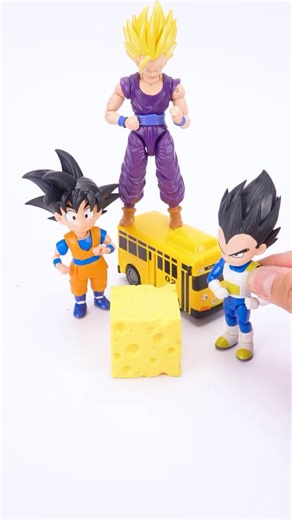 Satisfied with unboxing Review Vegeta, Gohan with Goku videos