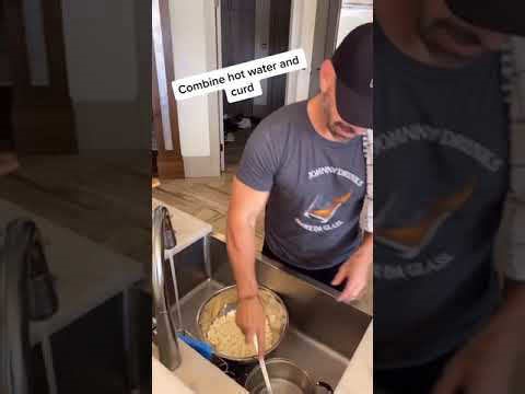 How to make mozzarella 🧀 🇮🇹