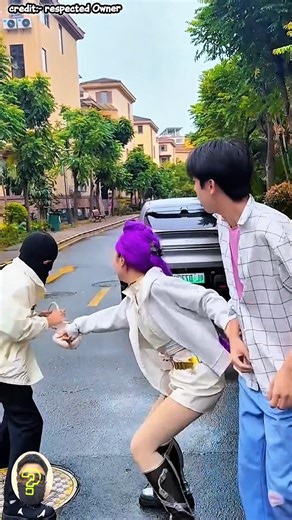 She Got Mad Because Nobody Helped Her 😮