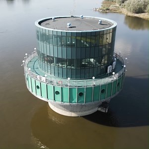 109K views · 2.4K reactions | Is Poland's tap water really protected by clams? - There's a lot of articles written about how tap water in Warsaw is constantly tested by a small team of clams. It felt like a hoax to me: so I went to find out. | Tom Scott | Facebook