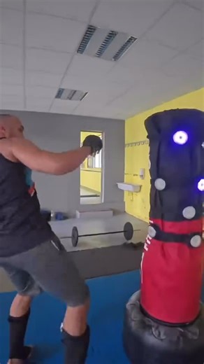 @ryanmacback using BlazePod to work on quick reactions and accuracy! BlazePod improves your Reactive Intelligence by enhancing your ability to visualize and recognize your surroundings, process the incoming information and react as quickly and accurately as possible. 🔥 #blazepod #kickboxing #kickboxingtraining | BlazePod