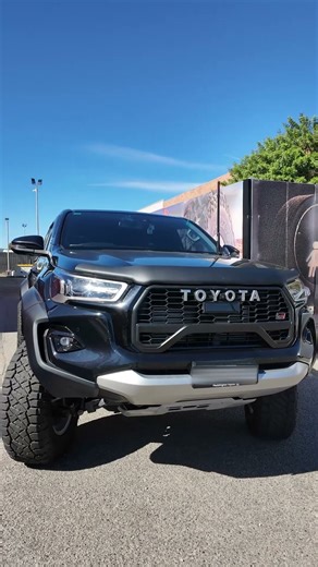 Toyota Hilux with KMC GRS wheels and Nitto R. Grapplers #shorts #toyota #hilux #tyres #australia