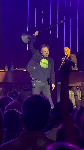 Rain King - Counting Crows (Providence, RI 7/18/2023)