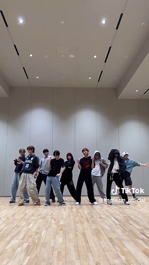 Slow Dancing until the morning🎶 #andTEAM #앤팀 #BTS #V #뷔 #SlowDancing | slow dancing taehyung