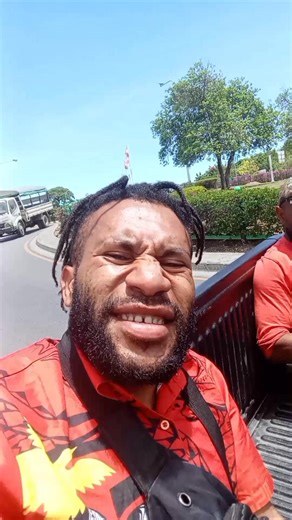 Family stap na mi stap😅❤️👍 #50anvesery #viralvideoシ #viralvideo #PNG #fypchallenge | Enga Ray