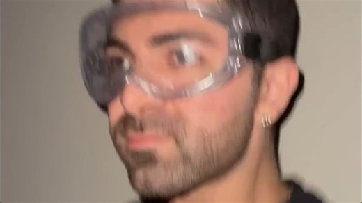 泰塔尼克号沉没时，厨房里的鱼be like：