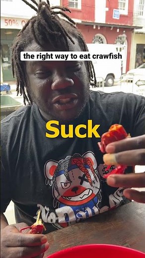 How to eat crawfish like a pro #nola #crawfish #seafood