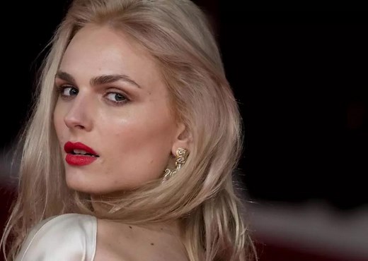 25 transgender celebrities who broke barriers