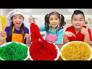 Emma Lyndon and Maddie Food Toys Restaurant | Pretend Cook Toy Food - Videos For Kids