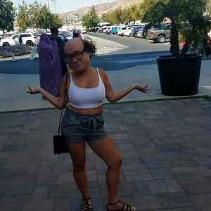 Recognize this famous face? You never know who you’ll see at MONSTERPALOOZA! *Mask by: Hyperflesh - Video by: The Ballzo Show • Monsterpalooza returns to The Pasadena Covnention Center May 8-10, 2020 to Celebrate the Art of Monsters & Movie Magic! | MONSTERPALOOZA