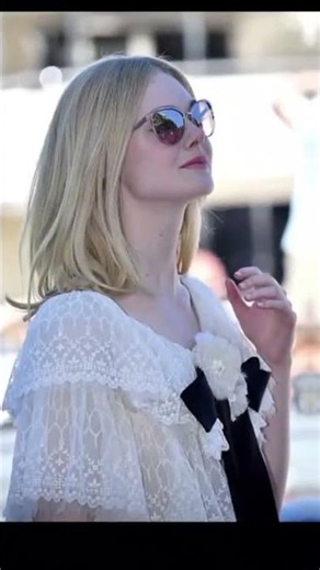 #fashion Dakota fanning officiall chanal viral video shakot Elle fanning