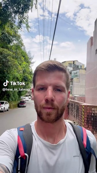 Visit Dawulun Beach: A Hidden Gem Near Taipei