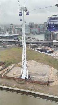 London Cable Car 🚠 Panoramic View of Thames, Canary Wharf & O2 | Full City Skyline View