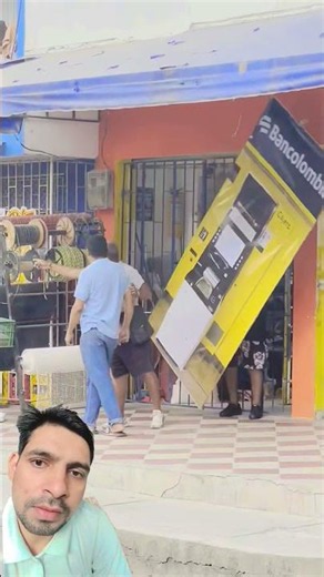 La Broma del ATM 🤣 #funny #viral #prank #comedy