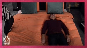 313K views · 343 reactions | Aangezien het aanpassen van het Matt Sleeps matras zo makkelijk gaat, ziet Thom het wel zitten om met Stephanie te kamperen. #mattmatras #mattsleeps #lldl #date | Lang Leve de Liefde NL | Facebook