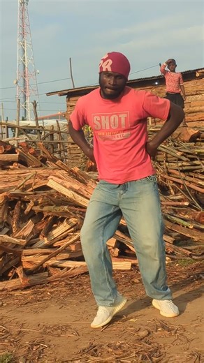 #dancing#freestyle #vibes chris brown ft drake #footwork dance