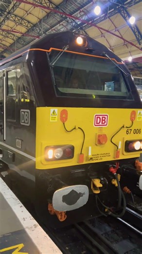 Class 67 rare arrival at London Victoria #train #trainspotting #locomotive #london