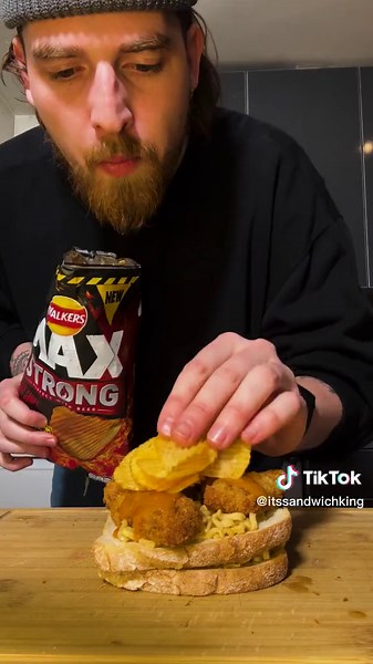 Delicious Peri-Peri Pot Noodle Chicken Sandwich Recipe