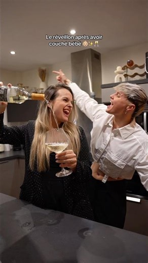 En vous souhaitant une bonne année 2026🥰 Qui est de la team à la maison ce soir?👀Snap: KellyMareva