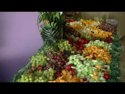 How To Build A Fruit and Cheese Display