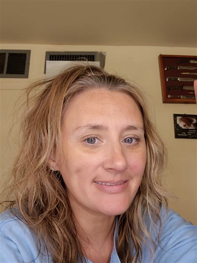 When it comes down to it.. anywhere I'm with my family is home. And I'm grateful to have a roof over my head..I just wish it was a different roof lol! It's hard to get motivated to clean a place your not really happy at.. can anybody relate? #spillitsaturday #sahm #smalltownmama #ragecleaning