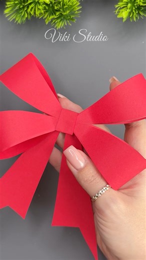 Amazing Paper Bows Paper Christmas decorations Tutorials #diy #foryou #tutorial #papercrafts | VIKI Studio Crafts