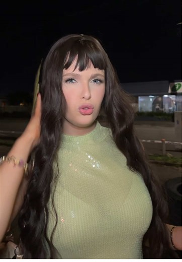 🫳🏻🎤 baddies are out and about…@ella howard @abbey @Dawg @tamsyn @Levvy @Jay