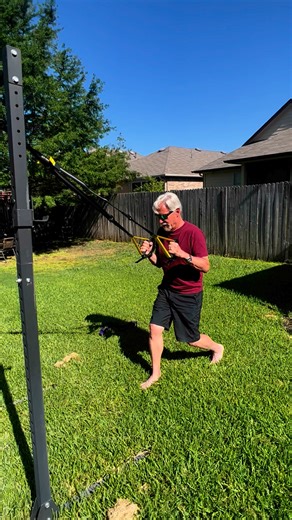 4K views · 72 reactions | Another great TRX exercise. I posted a regular split squat recently and now here’s the TRX version. It lets you off load some of the work from your legs to your upper body. #agingshouldntsuck #afriendlynudge #exercisesnacks #TRX #splitsquats | Jim Brown | Facebook