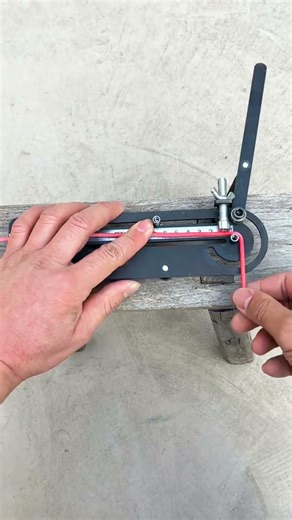 Amazing Adjustable Angle Measuring Tool | DIY Metal Angle Finder #shorts #measuringtool #angle