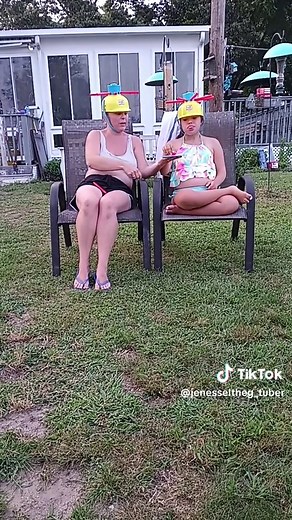 Wet Head Challenge. #wetheadchallenge #wethead #challenges #funinthesun #queenoftheupsidedown #trending #viral