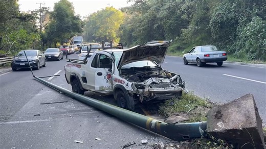 𝗖𝗛𝗢𝗤𝗨𝗘 𝗠𝗨́𝗟𝗧𝗜𝗣𝗟𝗘 𝗘𝗡 𝗕𝗨𝗟𝗘𝗩𝗔𝗥 𝗫𝗔𝗟𝗔𝗣𝗔-𝗖𝗢𝗔𝗧𝗘𝗣𝗘𝗖. 𝗭𝗢𝗡𝗔 𝗥𝗜́𝗢 𝗦𝗢𝗥𝗗𝗢 | Noticias Siglo 21