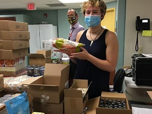Family Grocery Distribution At Kent Library