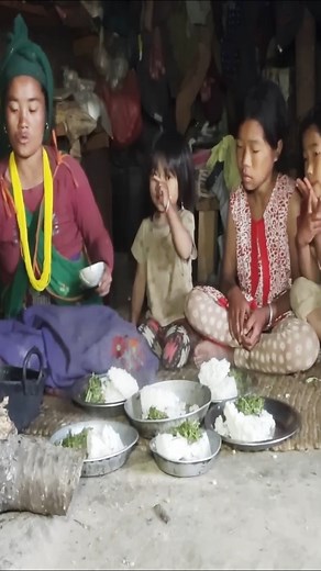 13K views · 110 reactions | Eating 100% organic food in a village kitchen #reels #reelsvideo #rurallife #hardwork #workout #rulal #life #activities #organic #villagers #viral #lifestyle #training | Niharika Village | Facebook