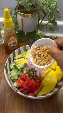 Mango + Avacado Salad - Summer Salad You’ll Love #anuradhabhaiya #summersalads