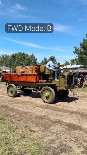 1918 FWD Model B Four Wheel Drive Military Truck from WW1 #truck #fourwheeldrive #ww1 #military
